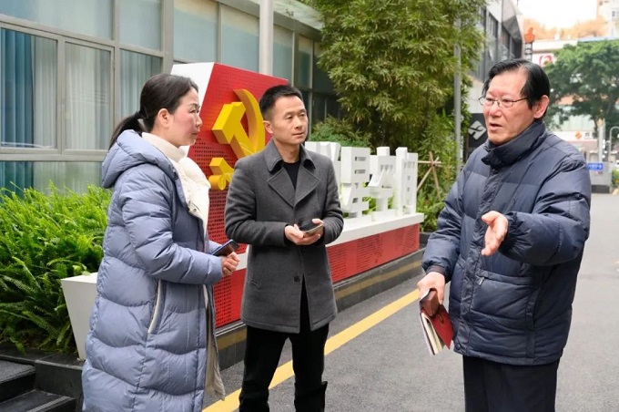 深入社區(qū)，傾聽民聲 成都市人大代表龔曉鷗開展“幸福美好生活十大工程”宣講 第5張